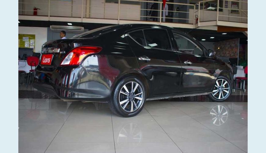 NISSAN VERSA SV 1.6 16V FLEX AUT. 4P - PRETO - 2018 Foto 4 (Grande)