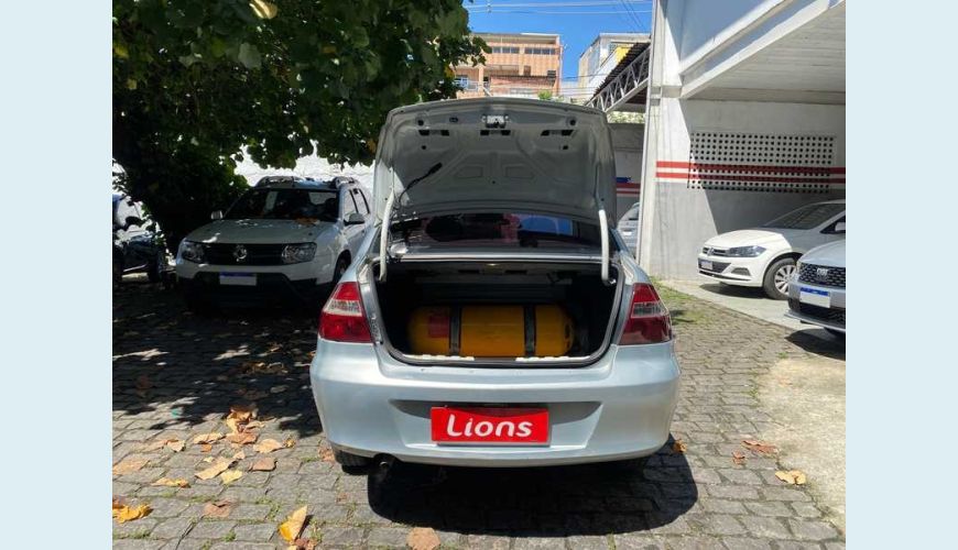 CHEVROLET PRISMA MAXX LT 1.4 FLEX MANUAL 4P - PRATA - 2012 Foto 4 (Grande)