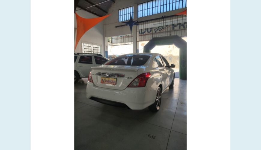 NISSAN VERSA FLEX MANUAL 4P - BRANCO - 2019 Foto 4 (Grande)
