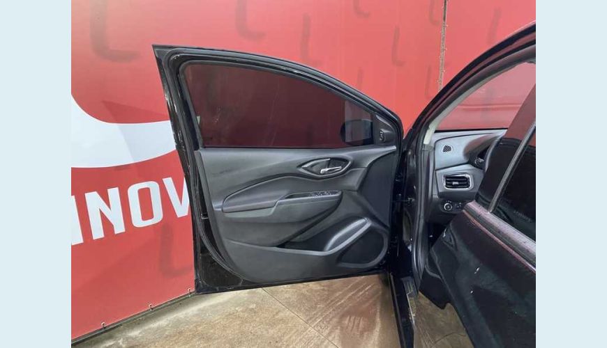 CHEVROLET PRISMA ECO LT 1.4 FLEX MANUAL 4P - PRETO - 2019 Foto 4 (Grande)