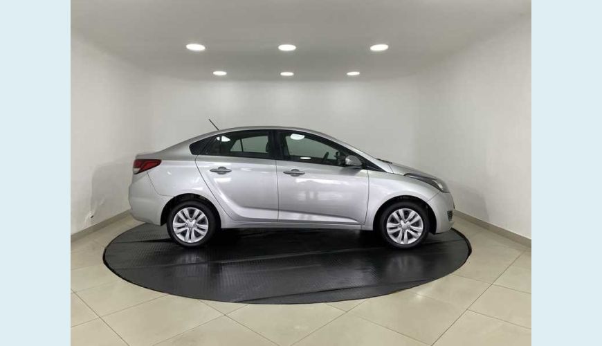 HYUNDAI HB 20 COMFORT PLUS TURBO 1.0 FLEX MANUAL 4P - PRATA - 2019 Foto 4 (Grande)