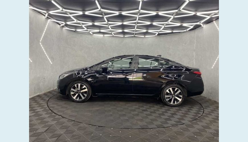 NISSAN VERSA EXCLUSIVE 1.6 FLEX AUT. 4P - PRETO - 2022 Foto 4 (Grande)
