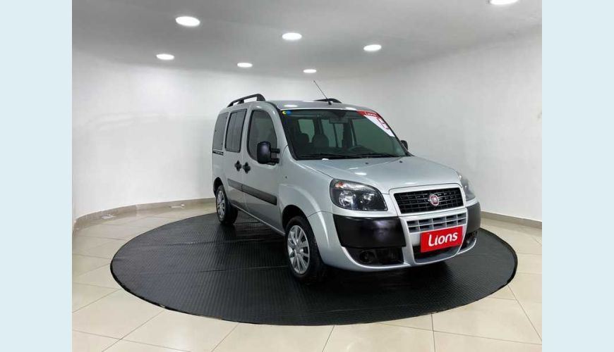 FIAT DOBLO ESSENCE 1.8 FLEX MANUAL 4P - PRATA - 2019 Foto 4 (Grande)