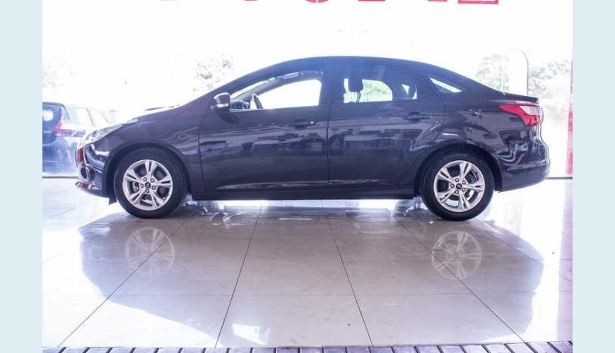 FORD FOCUS HATCH SE 2.0 16V FLEX AUT. 4P - PRETO - 2015 Foto 4 (Grande)