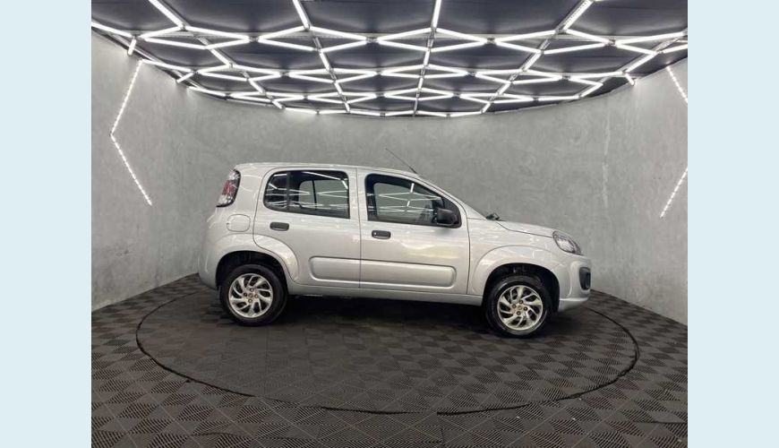 FIAT UNO ATTRACTIVE 1.0 FLEX MANUAL 4P - PRATA - 2021 Foto 4 (Grande)