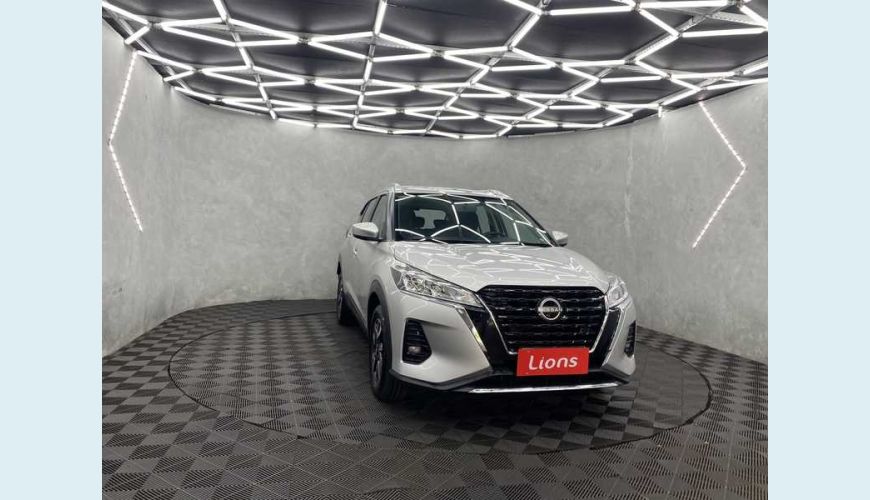 NISSAN KICKS SENSE 1.6 FLEX - PRATA - 2023 Foto 4 (Grande)