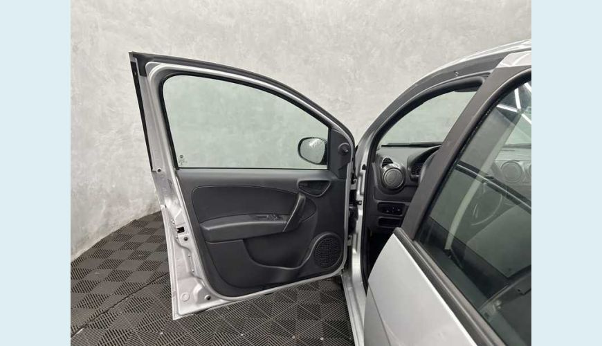 FIAT GRAND SIENA 1.0 FLEX MANUAL 4P - PRATA - 2021 Foto 4 (Grande)