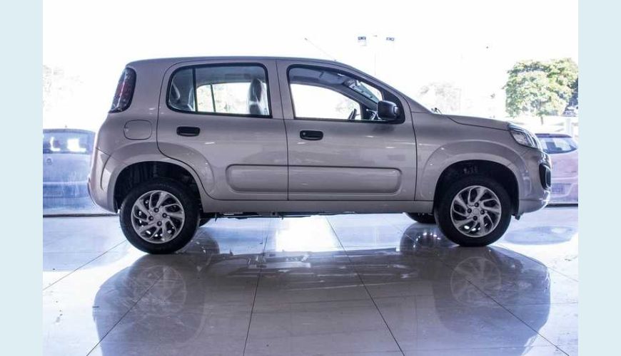 FIAT UNO DRIVE 1.0 FLEX MANUAL 4P - PRATA - 2018 Foto 4 (Grande)