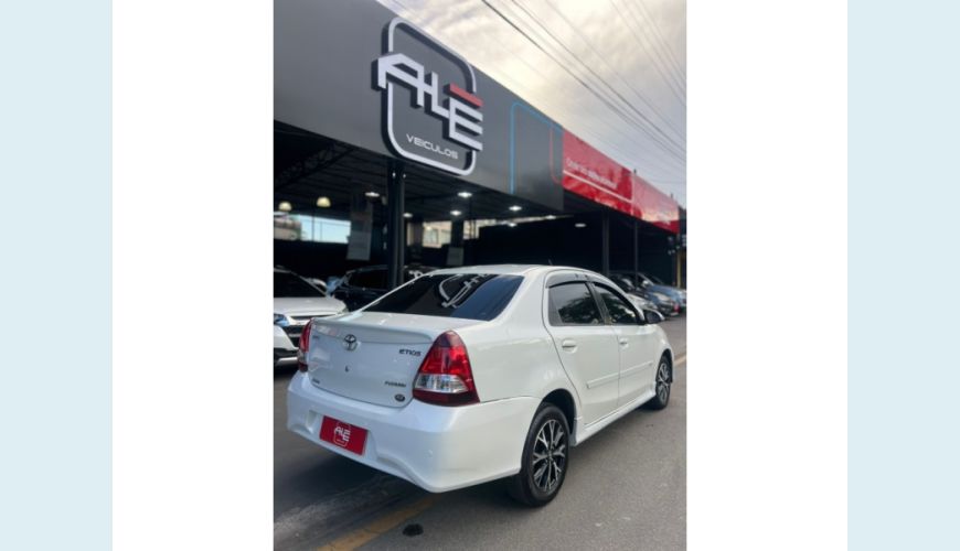 TOYOTA TOYOTA ETIOS FLEX AUT. 4P - BRANCO - 2018 Foto 4 (Grande)