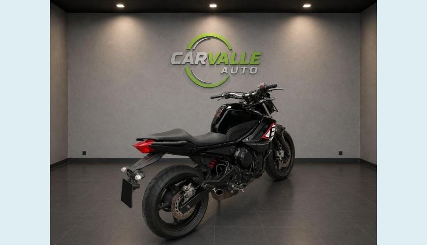 YAMAHA YAMAHA XJ6 N 600CC GASOLINA - PRETO - 2015 Foto 4 (Grande)