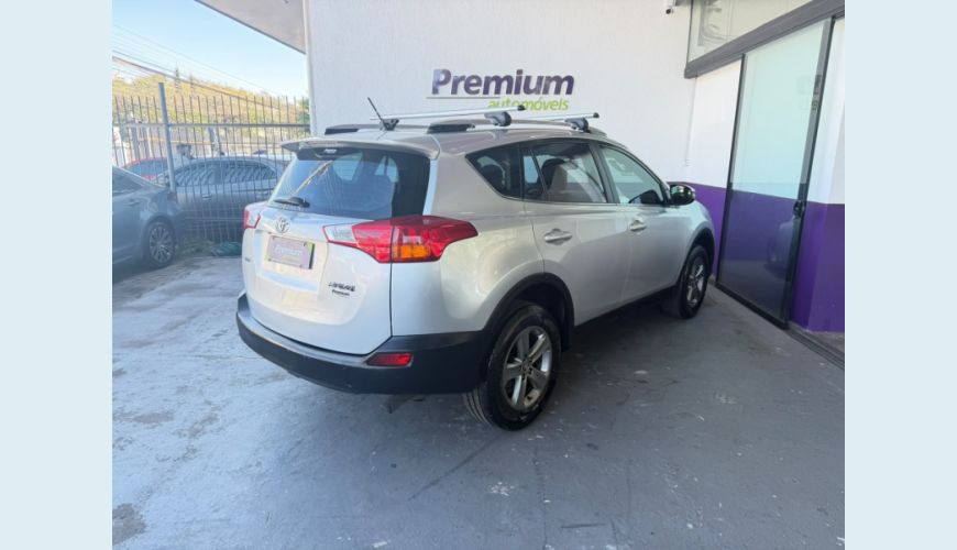TOYOTA RAV 4 AUT. 4P - PRATA - 2015 Foto 4 (Grande)