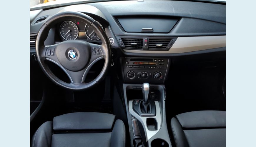 BMW BMW X1 GASOLINA AUT. 4P - BRANCO - 2012 Foto 4 (Grande)