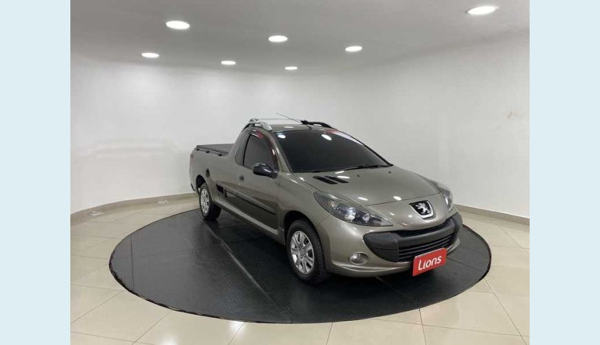 PEUGEOT HOGGAR XR 1.4 FLEX MANUAL 2P - PRETO - 2011 Foto 4 (Grande)