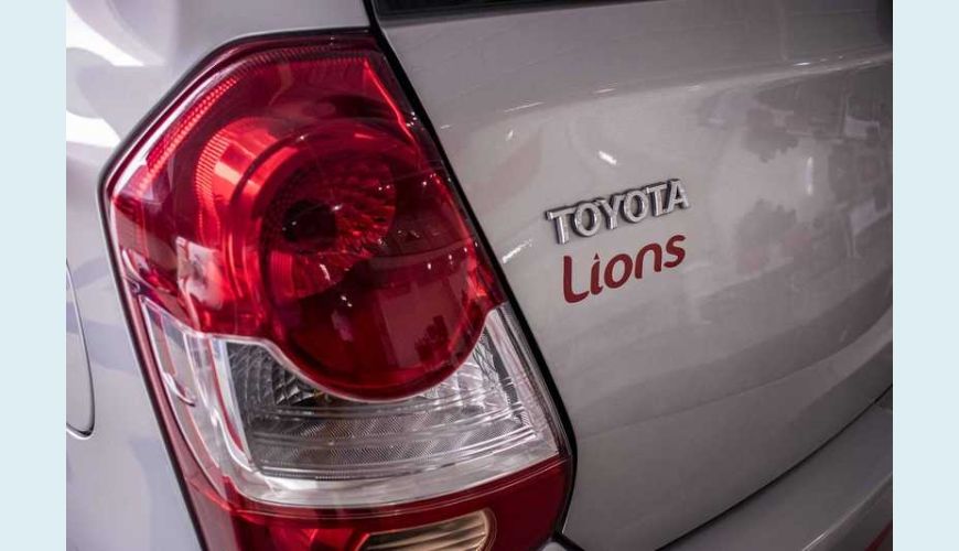TOYOTA ETIOS X 1.3 FLEX MANUAL 4P - PRATA - 2018 Foto 4 (Grande)