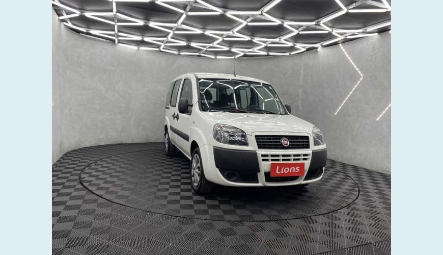 FIAT FIAT DOBLO ESSENCE 1.8 16V FLEX MANUAL 4P - BRANCO - 2020 Foto 4 (Grande)