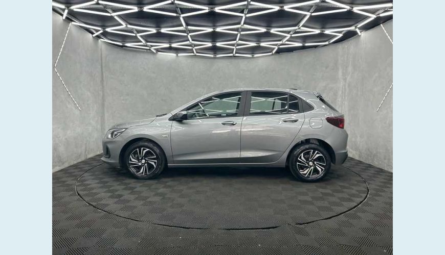 CHEVROLET ONIX LT 1.0 TURBO FLEX MANUAL 4P - PRATA - 2024 Foto 4 (Grande)