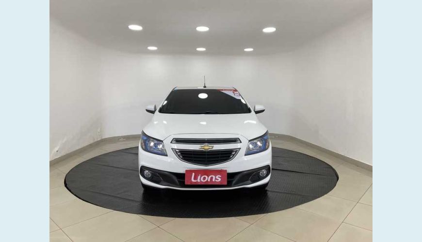 CHEVROLET PRISMA LTZ 1.4 FLEX MANUAL 4P - BRANCO - 2015 Foto 4 (Grande)
