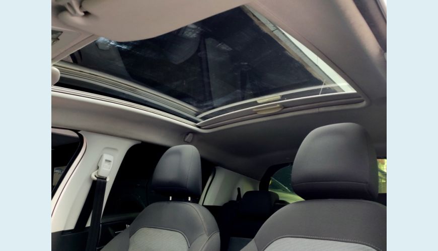 PEUGEOT 208 - PRATA - 2014 Foto 4 (Grande)