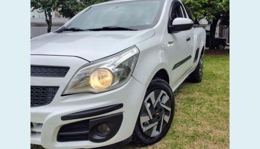 CHEVROLET MONTANA - BRANCO - 2017 Foto 4 (Grande)