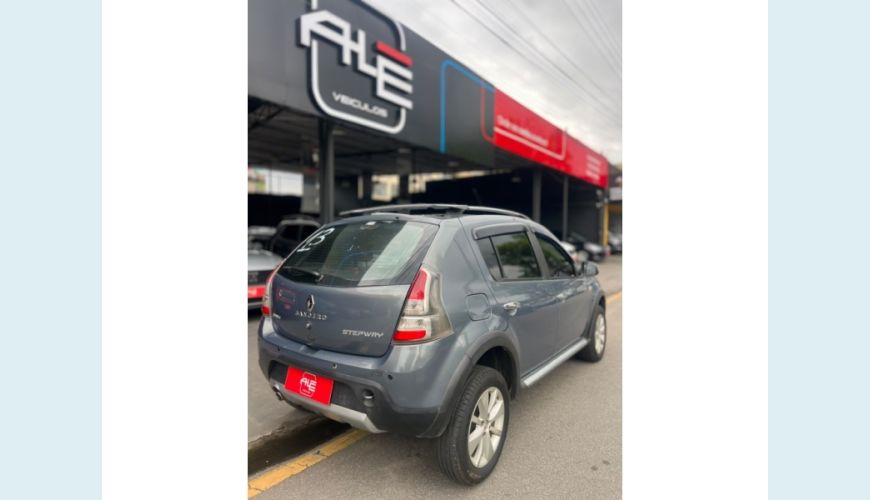 RENAULT SANDERO - CINZA - 2013 Foto 4 (Grande)