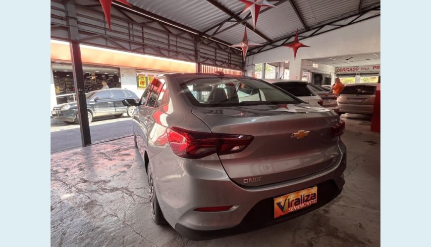 CHEVROLET ONIX - PRATA - 2025 Foto 4 (Grande)