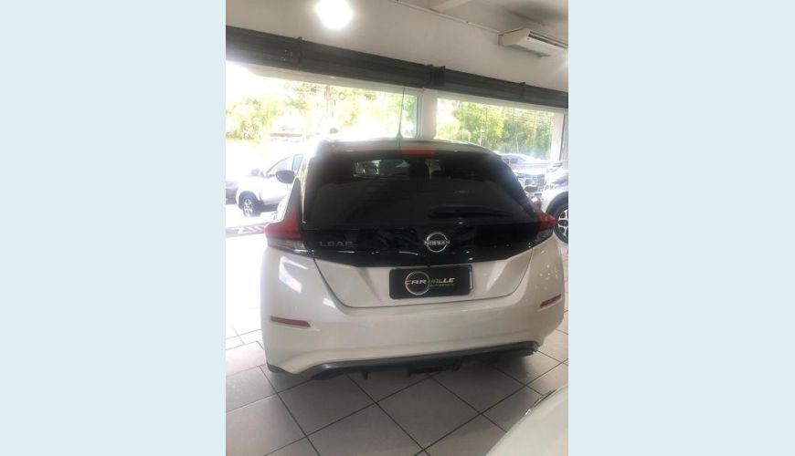 NISSAN LEAF TEKNA - BRANCO - 2024 Foto 4 (Grande)