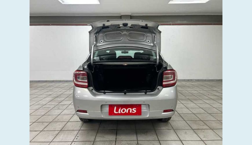 RENAULT LOGAN ZEN 1.0 - PRATA - 2024 Foto 4 (Grande)