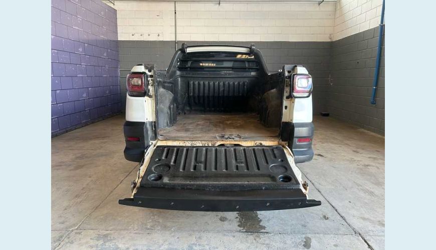 FIAT STRADA ENDURANCE 1.4 CS - BRANCO - 2022 Foto 4 (Grande)