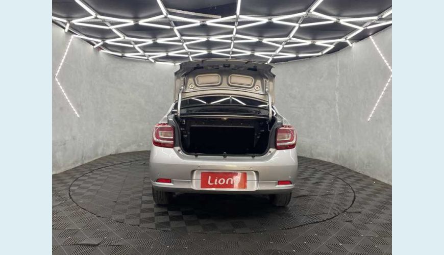 RENAULT LOGAN ZEN 1.0 12V SCE (FLEX) - PRATA - 2023 Foto 4 (Grande)