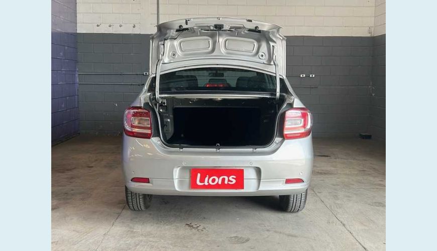 RENAULT LOGAN ZEN 1.0 - PRATA - 2025 Foto 4 (Grande)