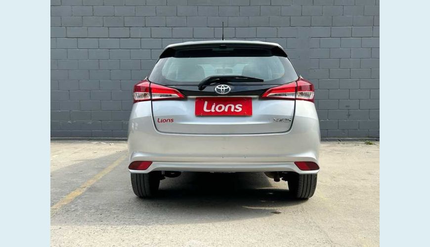 TOYOTA YARIS XL 1.5 (FLEX) (AUT) - PRATA - 2025 Foto 4 (Grande)