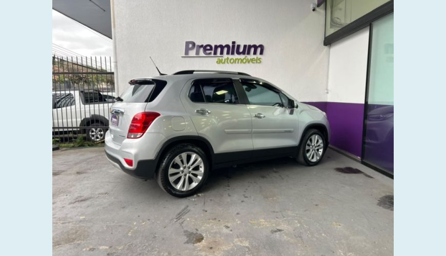 CHEVROLET TRACKER - PRATA - 2019 Foto 4 (Grande)