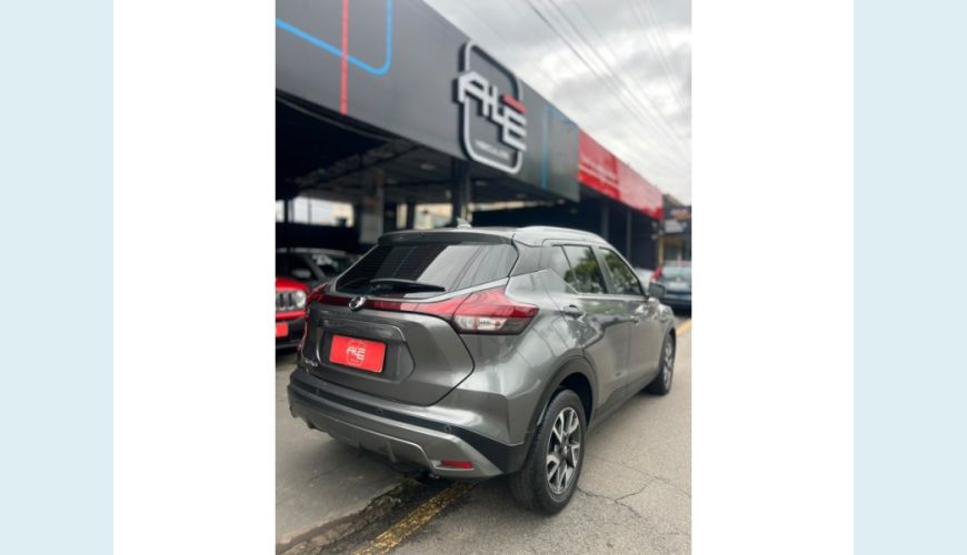 NISSAN KICKS - CINZA - 2022 Foto 4 (Grande)