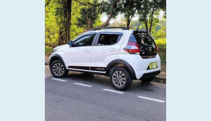 FIAT MOBI TREKKING 1.0MT - BRANCO - 2025 Foto 4 (Grande)