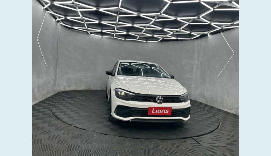 VOLKSWAGEN POLO TRACK 1.0 FLEX 12V 5P - BRANCO - 2023 Foto 4 (Grande)