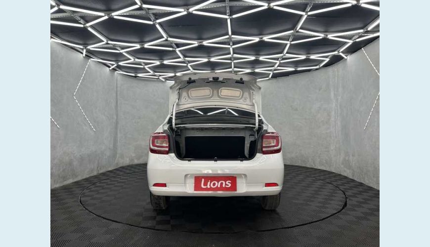 RENAULT LOGAN LIFE 1.0 12V SCE FLEX - BRANCO - 2023 Foto 4 (Grande)