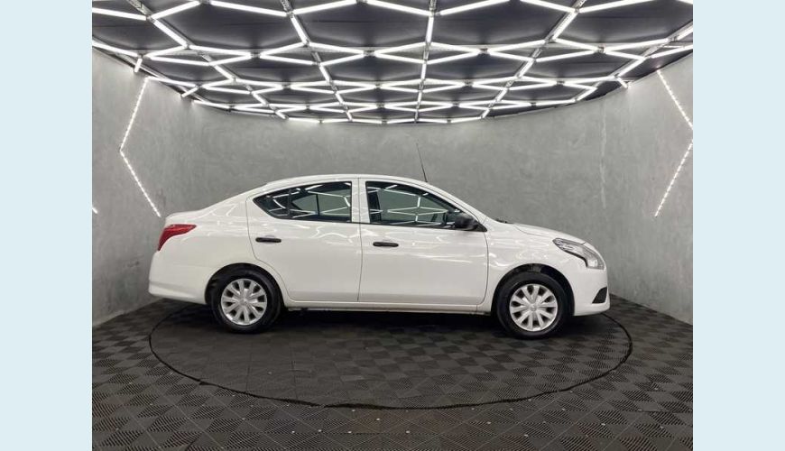 NISSAN VERSA 1.0 12V V-DRIVE FLEX - BRANCO - 2021 Foto 4 (Grande)