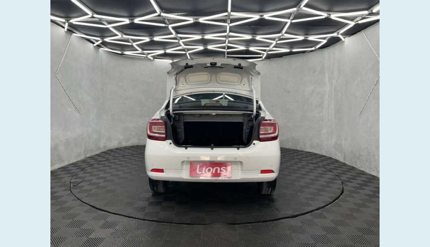 RENAULT LOGAN ZEN 1.0 12V SCE FLEX - BRANCO - 2023 Foto 4 (Grande)