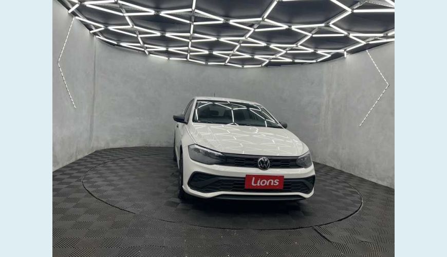 VOLKSWAGEN POLO TRACK 1.0 FLEX 12V 5P - BRANCO - 2023 Foto 4 (Grande)
