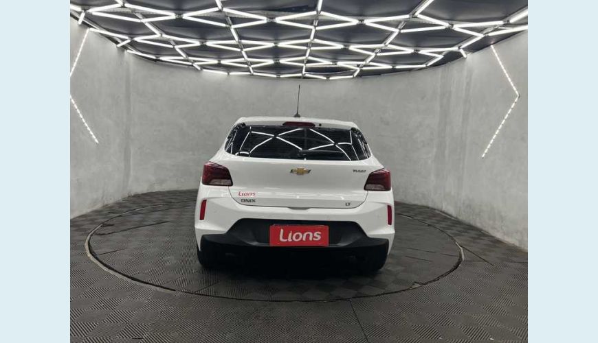 CHEVROLET ONIX LT 1.0 TURBO (AUT.) - BRANCO - 2024 Foto 4 (Grande)