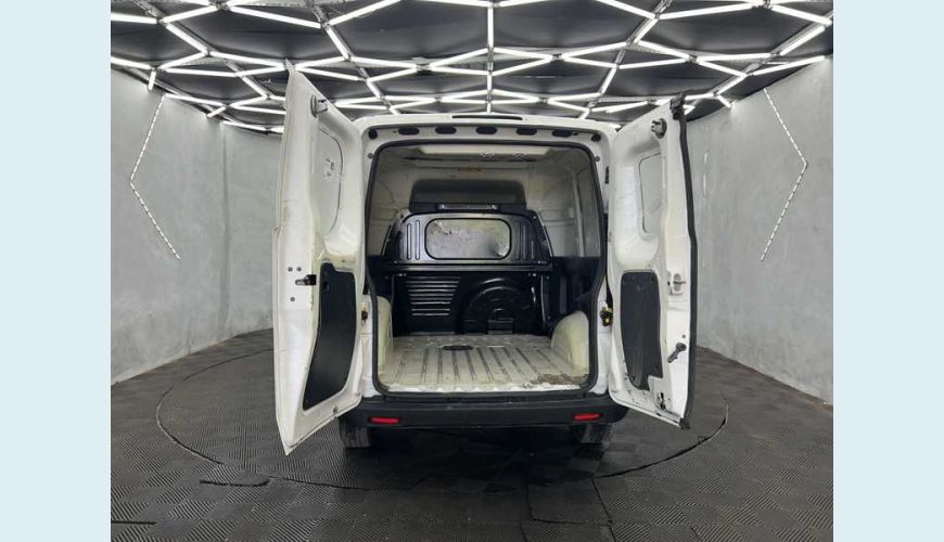 FIAT FIORINO 1.4 ENDURANCE FLEX - BRANCO - 2023 Foto 4 (Grande)