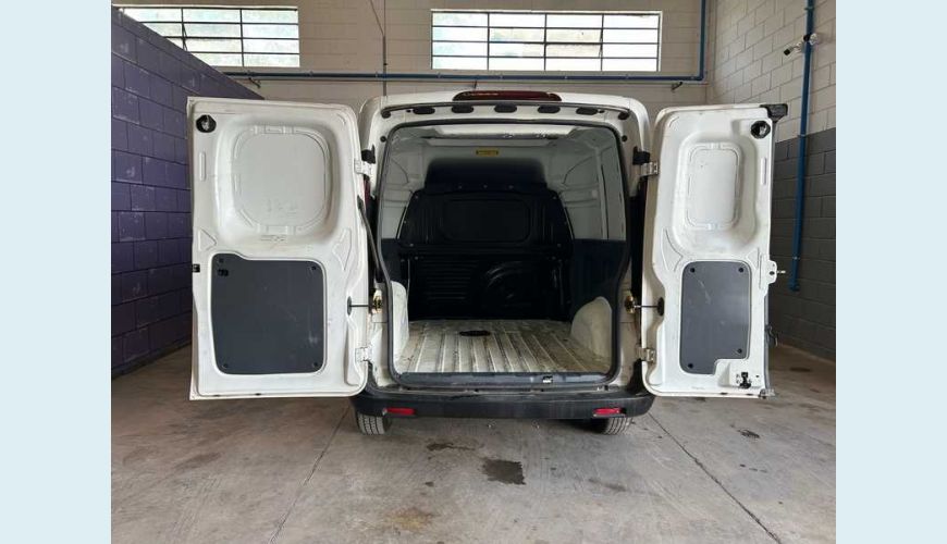 FIAT FIORINO 1.4 ENDURANCE FLEX - BRANCO - 2023 Foto 4 (Grande)