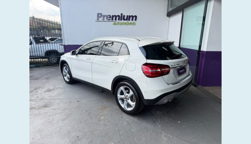 MERCEDES-BENZ GLA 200 - BRANCO - 2018 Foto 4 (Grande)