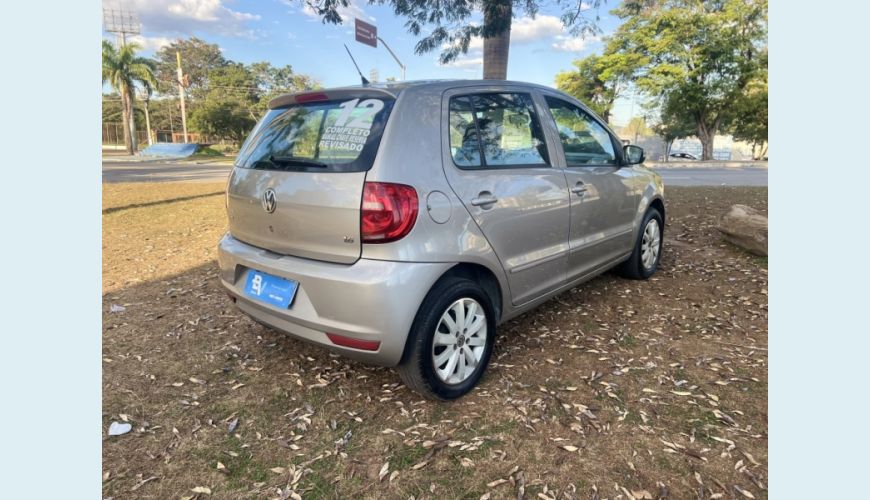 VOLKSWAGEN FOX - PRATA - 2012 Foto 4 (Grande)