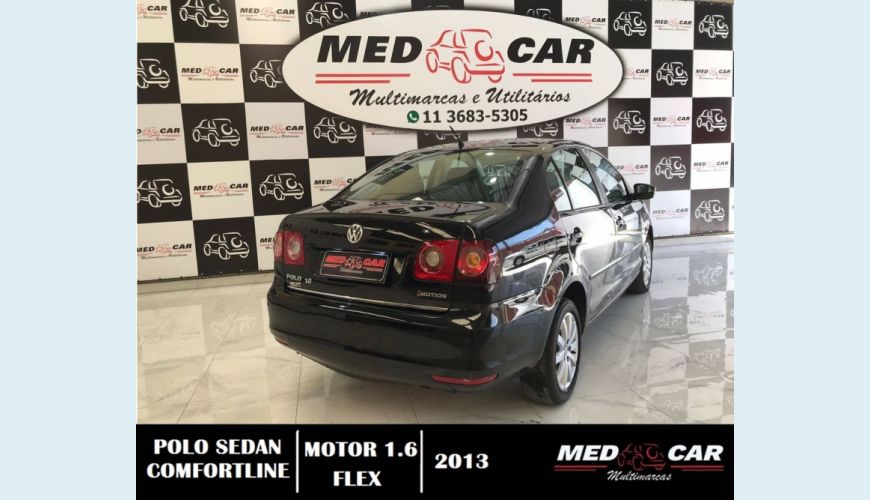 VOLKSWAGEN POLO SEDAN 1.6 MI COMFORTLINE 8V FLEX 4P AUT. - PRETO - 2013 Foto 5 (Grande)