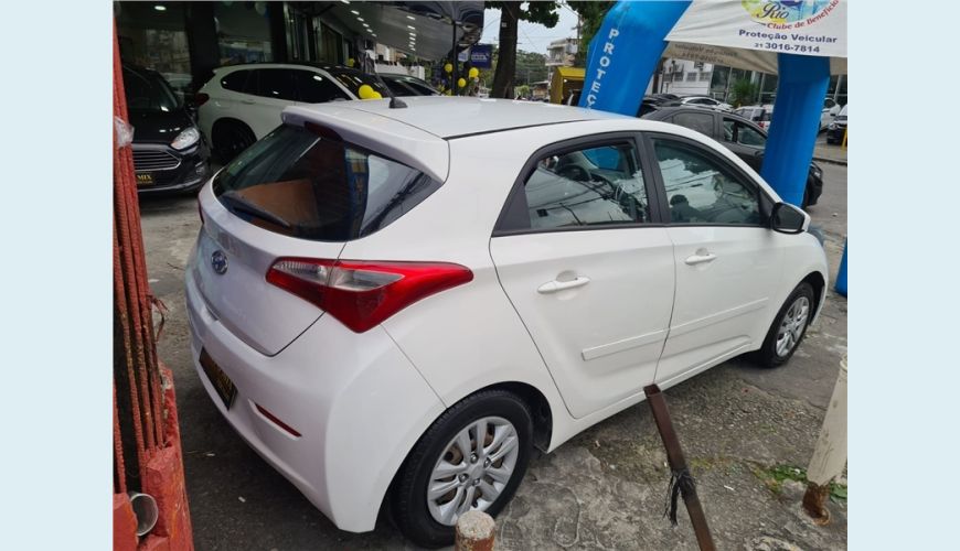 HYUNDAI HB 20 1.6 COMFORT 16V FLEX 4P MANUAL - BRANCO - 2015 Foto 5 (Grande)