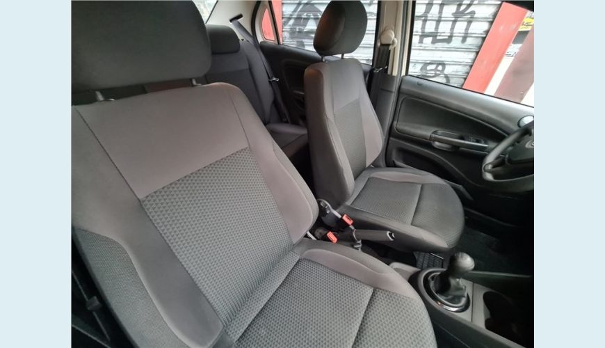 VOLKSWAGEN VOYAGE 1.6 MSI TOTALFLEX 4P MANUAL - BRANCO - 2019 Foto 5 (Grande)