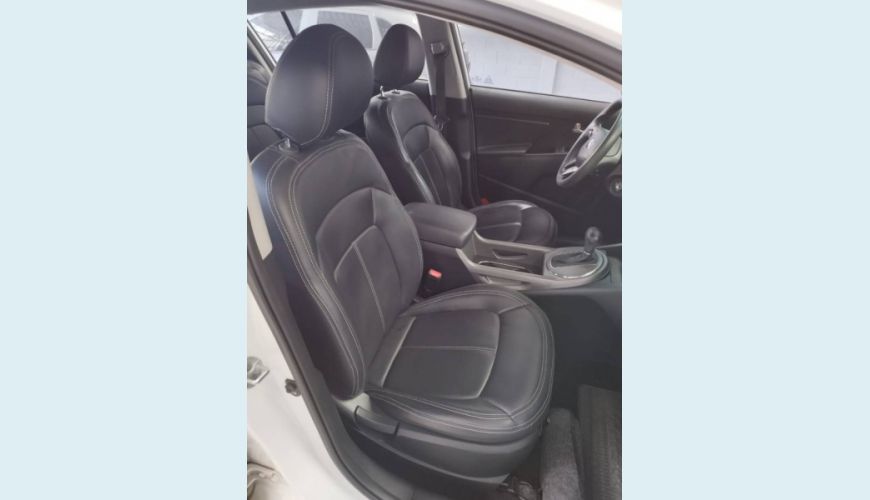 KIA SPORTAGE 2.0 LX 4X2 16V FLEX 4P AUT. - BRANCO - 2015 Foto 5 (Grande)