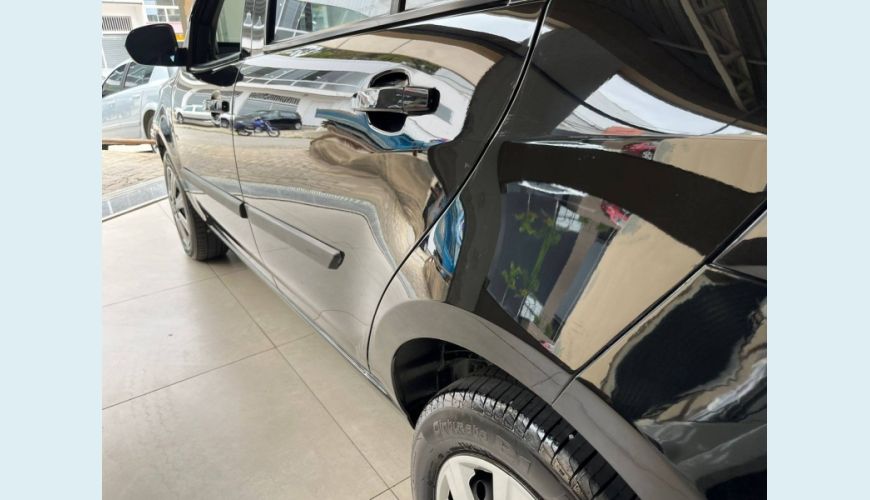 CHEVROLET AGILE 1.4 MPFI LTZ 8V FLEX 4P MANUAL - PRETO - 2014 Foto 5 (Grande)