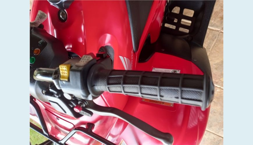 HONDA TRX 420 FOURTRAX 4X4 TRX 420 FOURTRAX 4X4 - VERMELHO - 2015 Foto 5 (Grande)